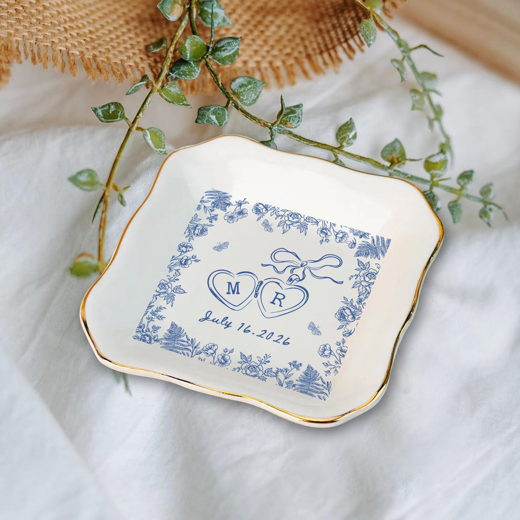 Custom Locked Ring Dish, Personalized Wedding Gift for Couple, Engagement Gift, Sentimental Gift for Bride, Handmade Custom Ring Holder Gift