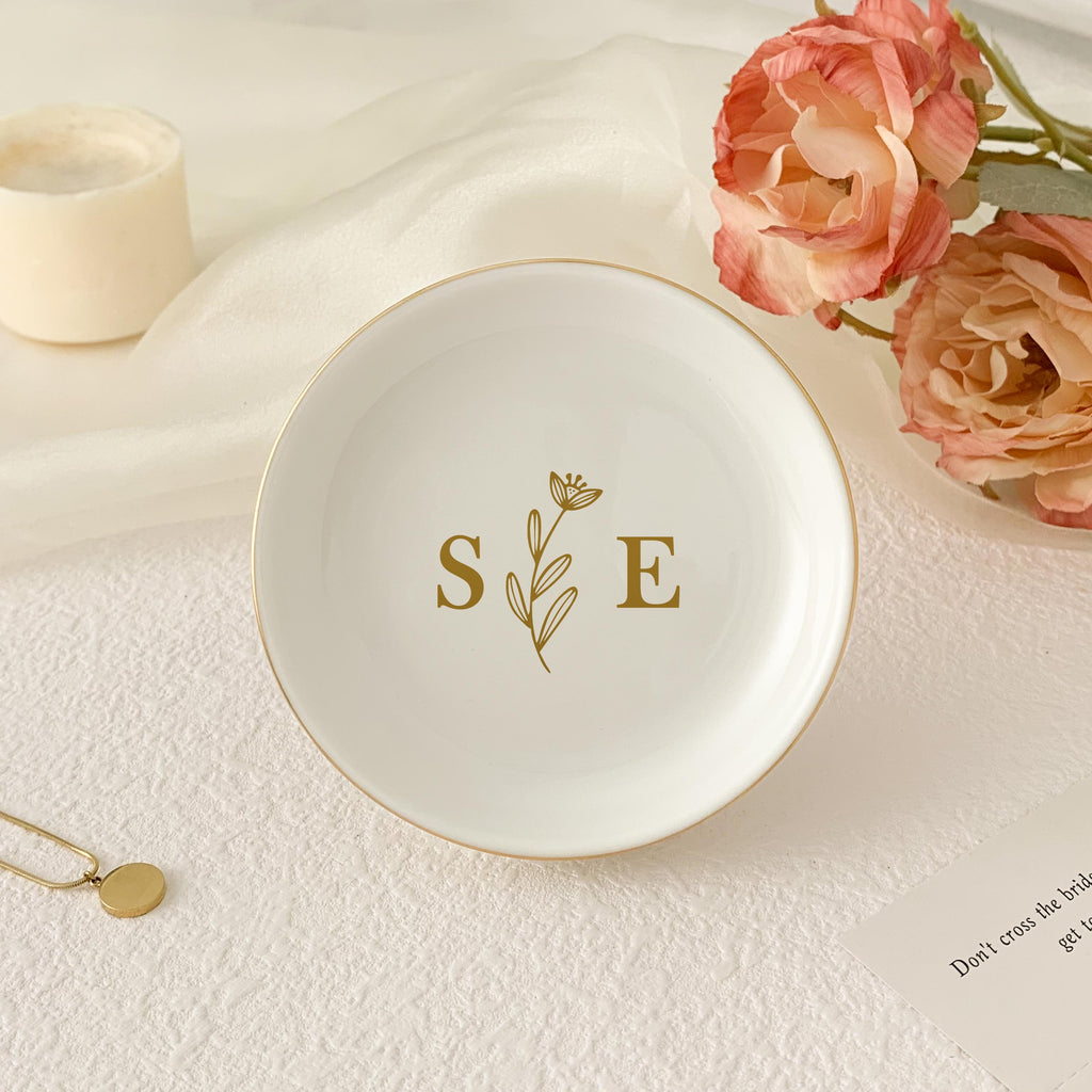 Personalized Jewelry Dish/ Bridesmaid Gifts/ Engagement Ring Dish/ Birthday Gift for Her/ Graduation Gift/ Bridal Shower Gift/ Gift for Mom