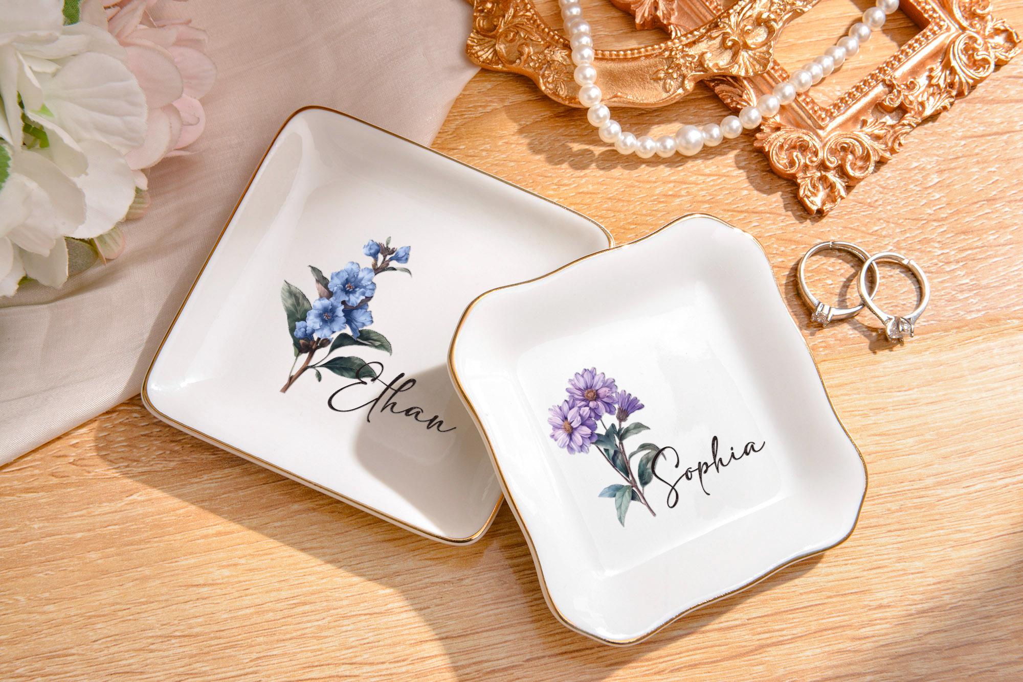 Personalized Birth Flower Ring Dish, Watercolor Flower Engagement Trinket Dish, Birth Flower Jewelry Dish, Bridesmaid Gift, Christmas Gifts