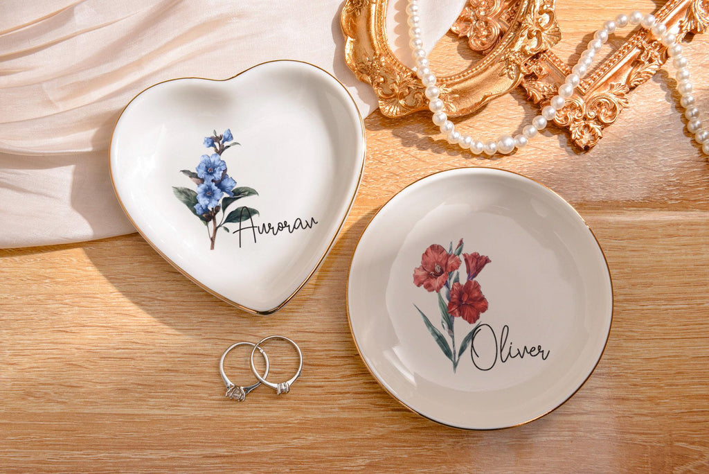 Personalized Birth Flower Ring Dish, Watercolor Flower Engagement Trinket Dish, Birth Flower Jewelry Dish, Bridesmaid Gift, Christmas Gifts
